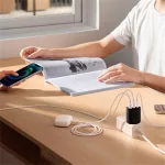 Baseus Compact hálózati töltő 17W, 3×USB Type-A, fekete