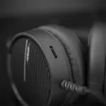 White Shark OCELOT GH-2042 gamer fejhallgató mikrofonnal - fekete